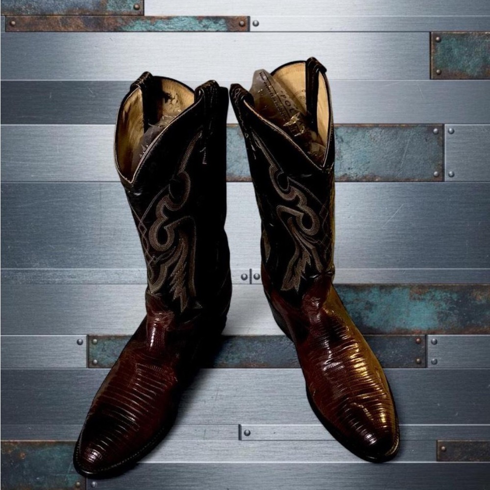 Tony Lama Cowboy Vintage Exotic Leather Teju Lizard Skin Western Boots.